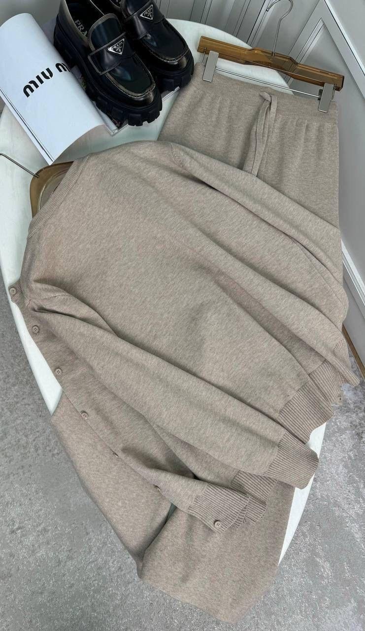 стильные костюмы,трикотажный костюм,костюм бежевый,женский костюм,женский трикотажный костюм