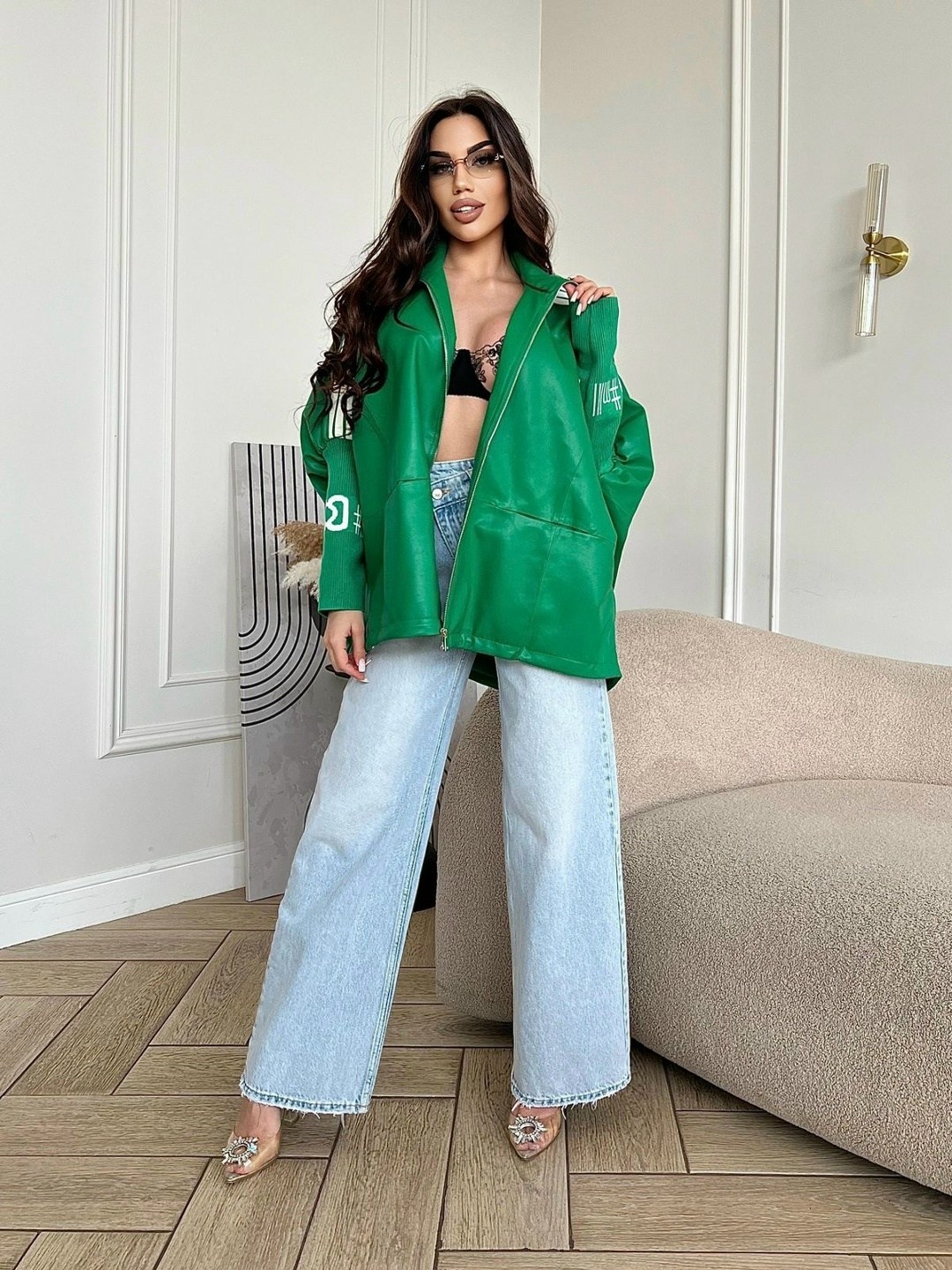 стильная куртка,куртка женская,куртка бомбер,куртка бомбер женская,легкая куртка