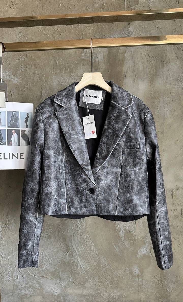 кожаная куртка,кожаная куртка женская,куртка женская,пиджак,короткая куртка