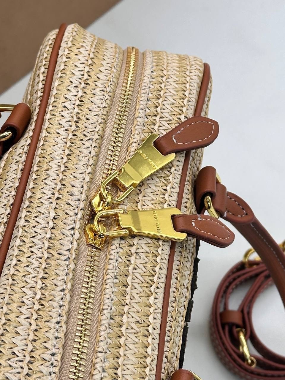 сумка miu miu,сумка,женская сумка miu miu,модная сумка,плетеная сумка