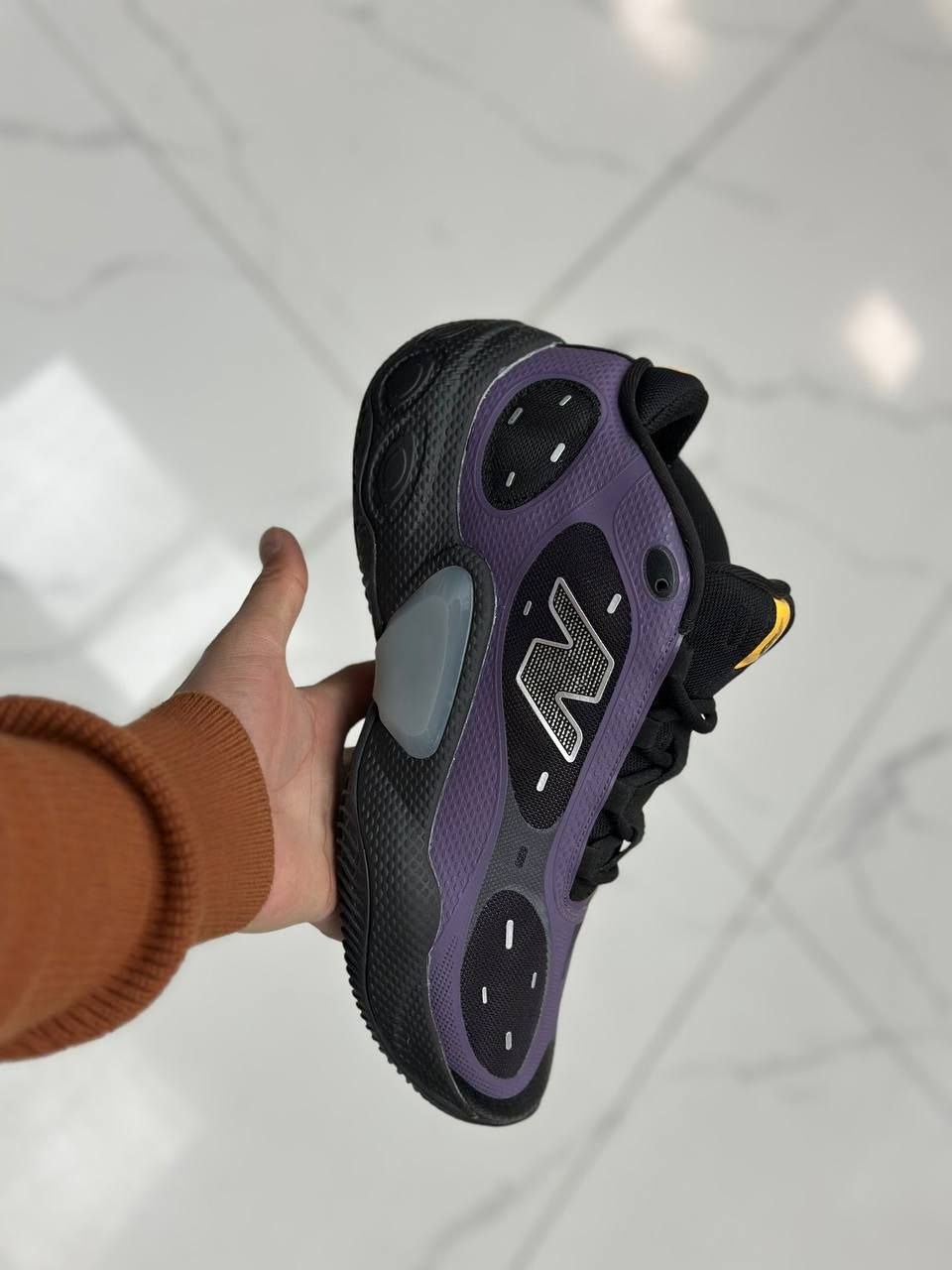 баскетбольные кроссовки,кроссовки,баскетбольная ,спортивная ,спортивные кроссовки