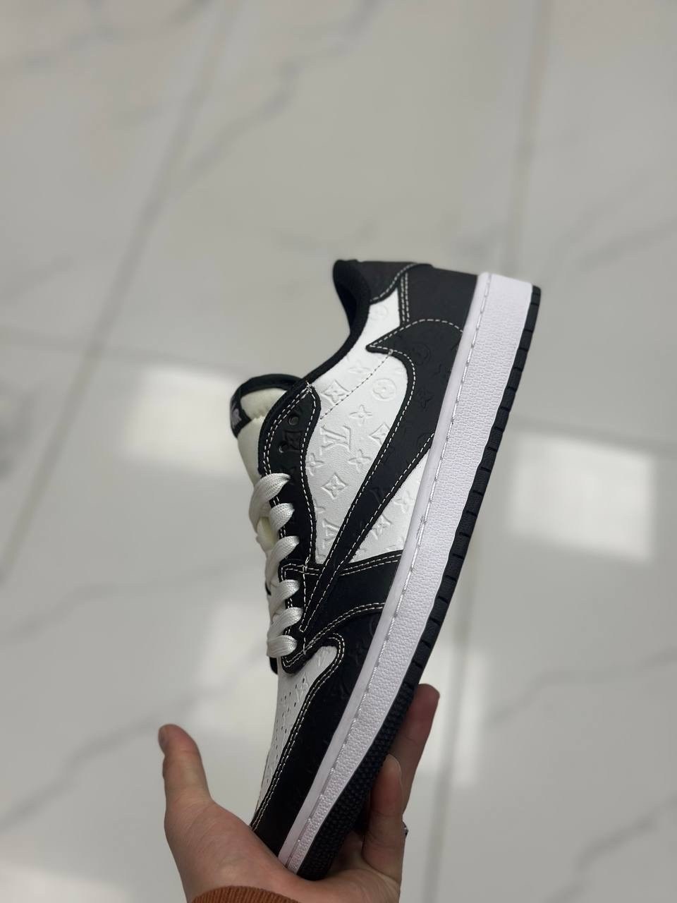 кроссовки nike air jordan 1 low,nike air jordan 1 low travis scott olive,кроссовки nike air jordan 1 low x travis scott,nike air jordan 1 low travis scott,air jordan 1 low travis scott