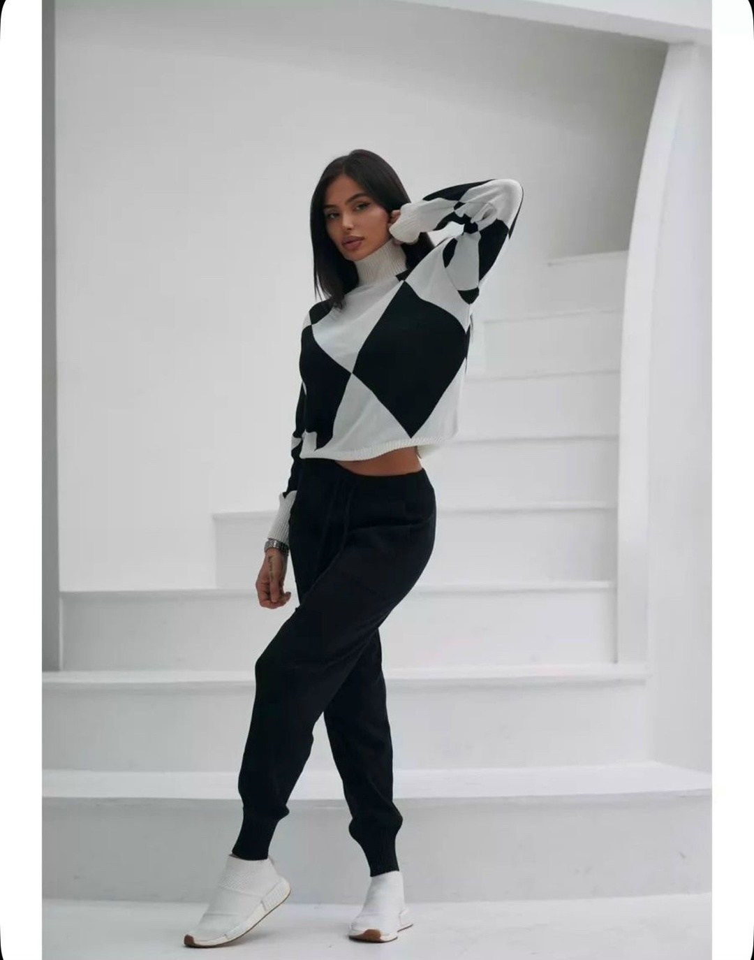 женский трикотажный костюм из двух предметов,трикотажные костюмы,женский комплект из свитера,комплект свитер,вязаные костюмы