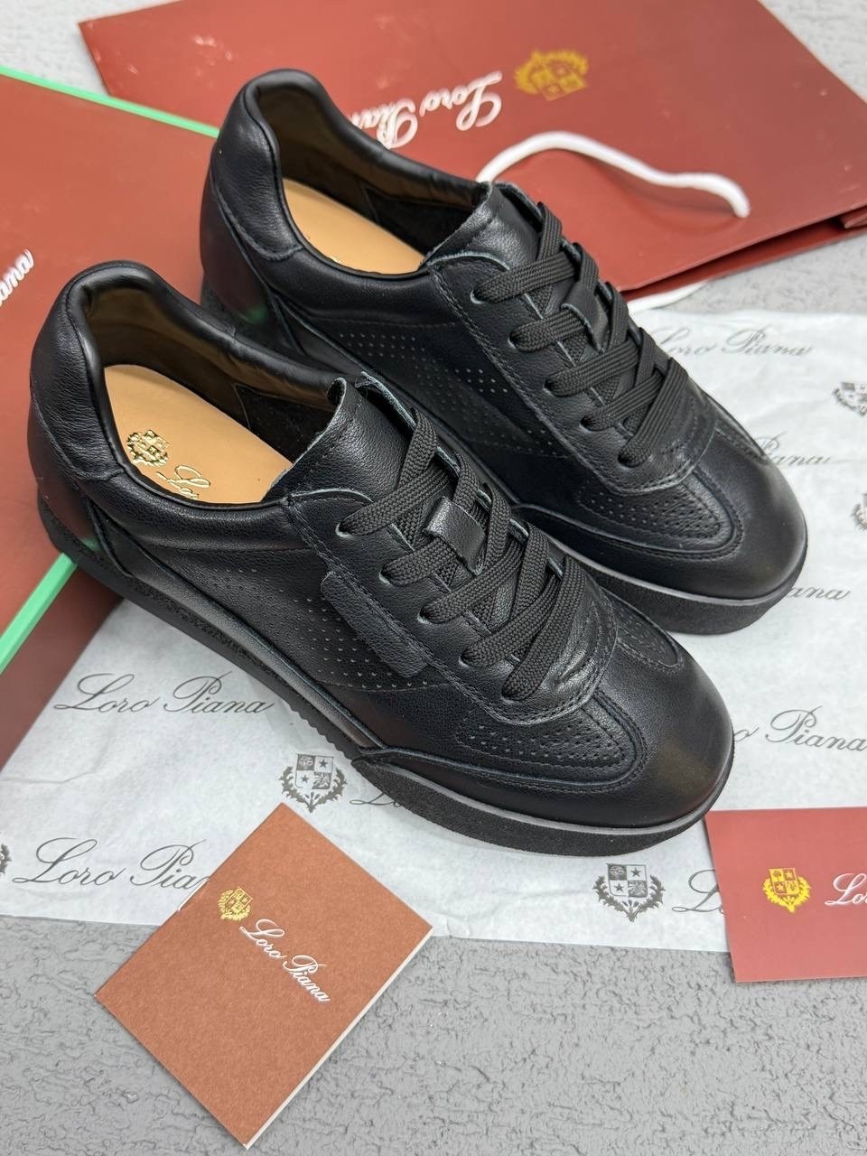 ,кожаные кроссовки мужские,мужские кроссовки,роберто кавалли  мужская,кожаные кроссовки
