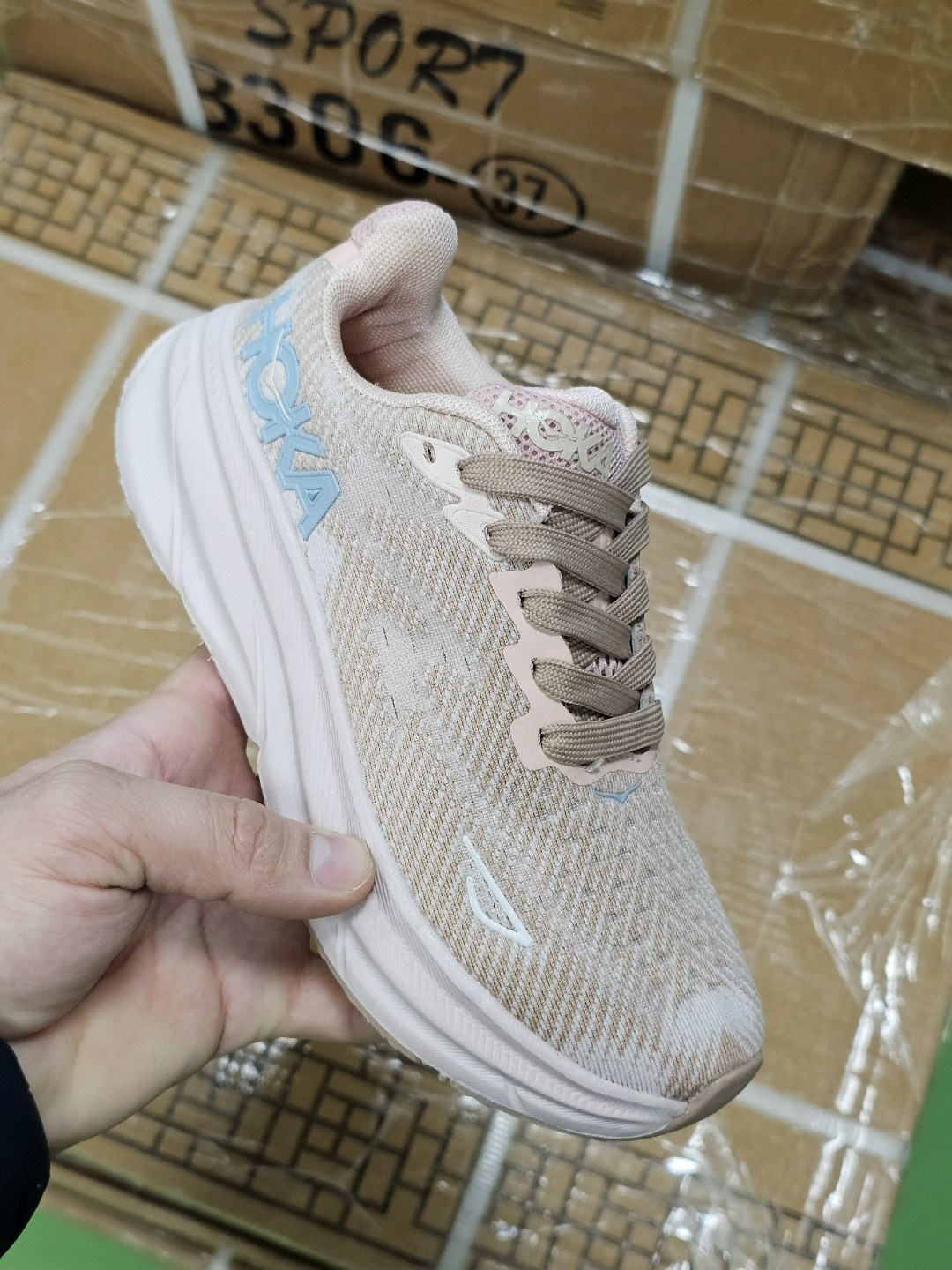 кроссовки hoka one one,кроссовки hoka,кроссовки,кроссовки hoka one one кроссовки,кроссовки hoka one