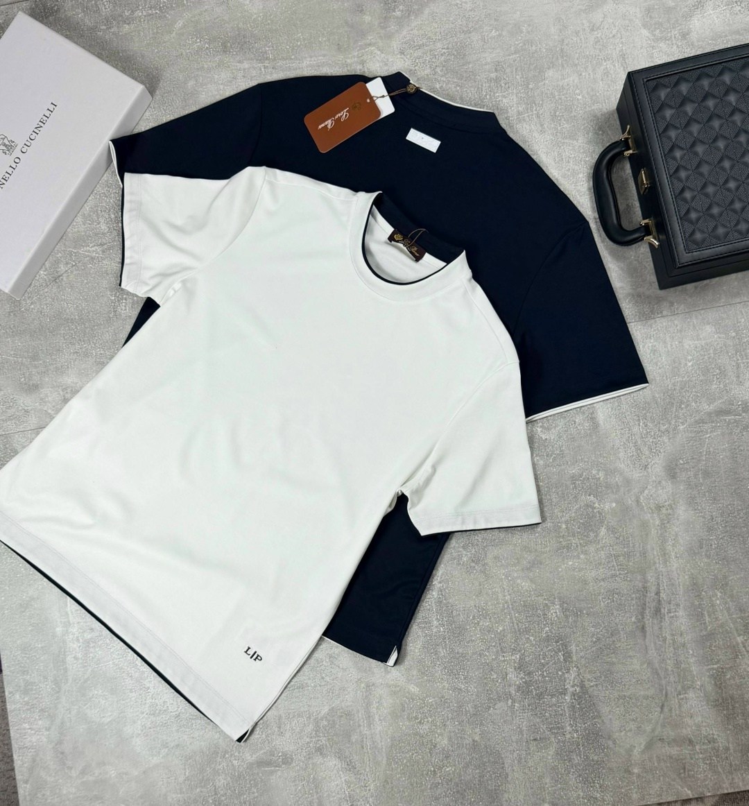 мужская футболка,футболки мужские брендовые,футболки брендовые,футболка для мужчин,мужская футболка белая