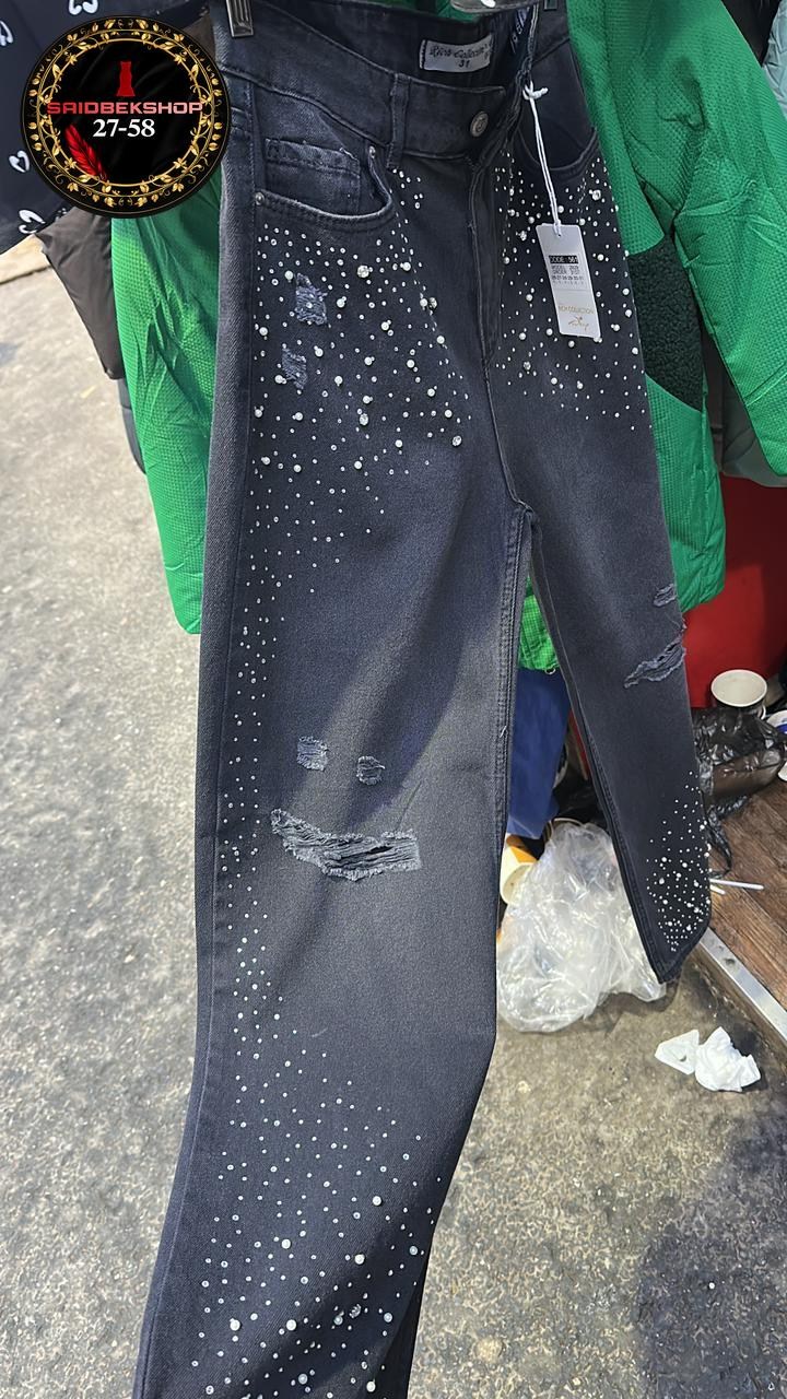 джинсы со стразами,женские джинсы со стразами,джинсы со стразами широкие,джинсы женские со стразами рваные,джинсы женские