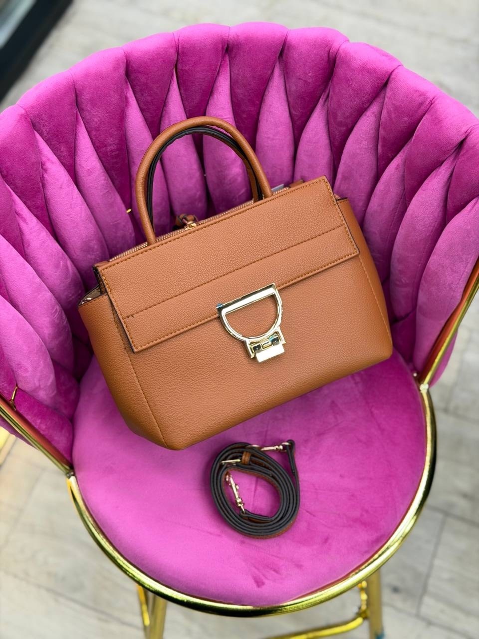 серая сумка,сумка,женская сумка,брендовые сумки,сумка michael kors