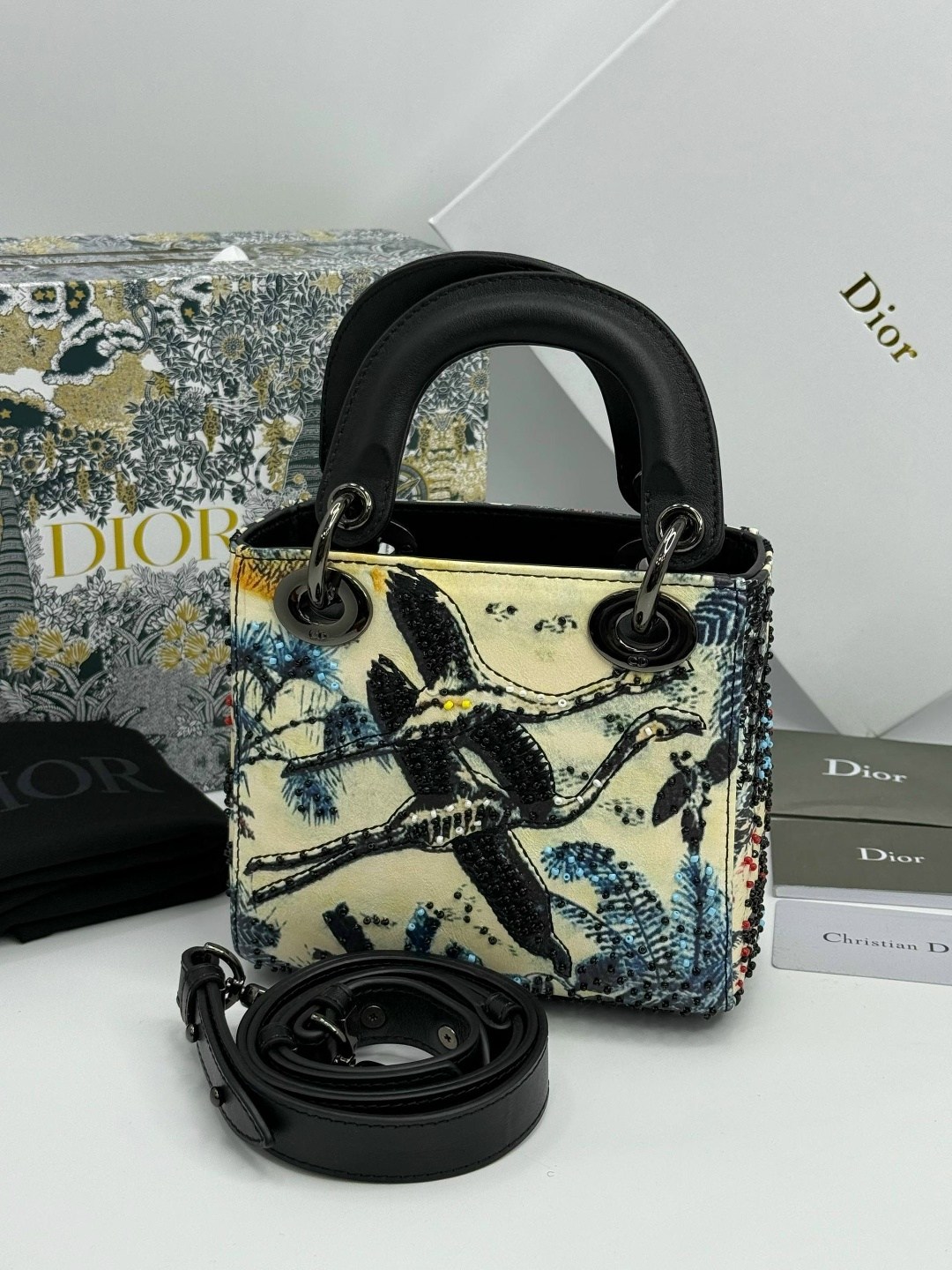 dior сумка,сумка диор,кристиан диор сумка,сумка lady dior,женская сумка dior