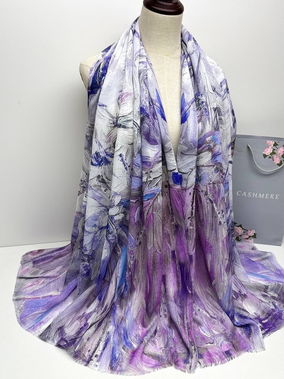 палантин женский,шарф шёлковый,шарфы для женщин,женский шелковый шарф,шарф женский шелковый с принтом