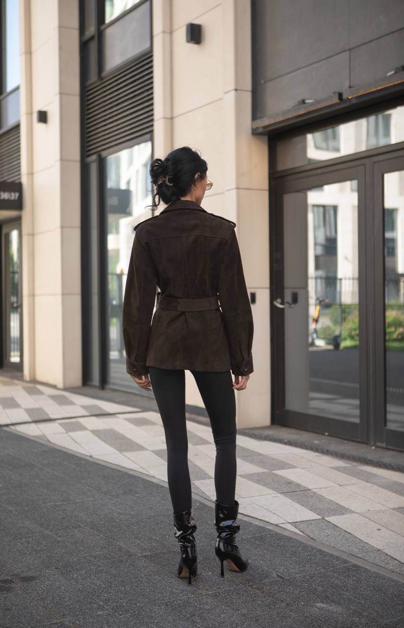 замшевая куртка,куртка замшевая женская,стильная куртка,замшевая куртка сафари,коричневая куртка