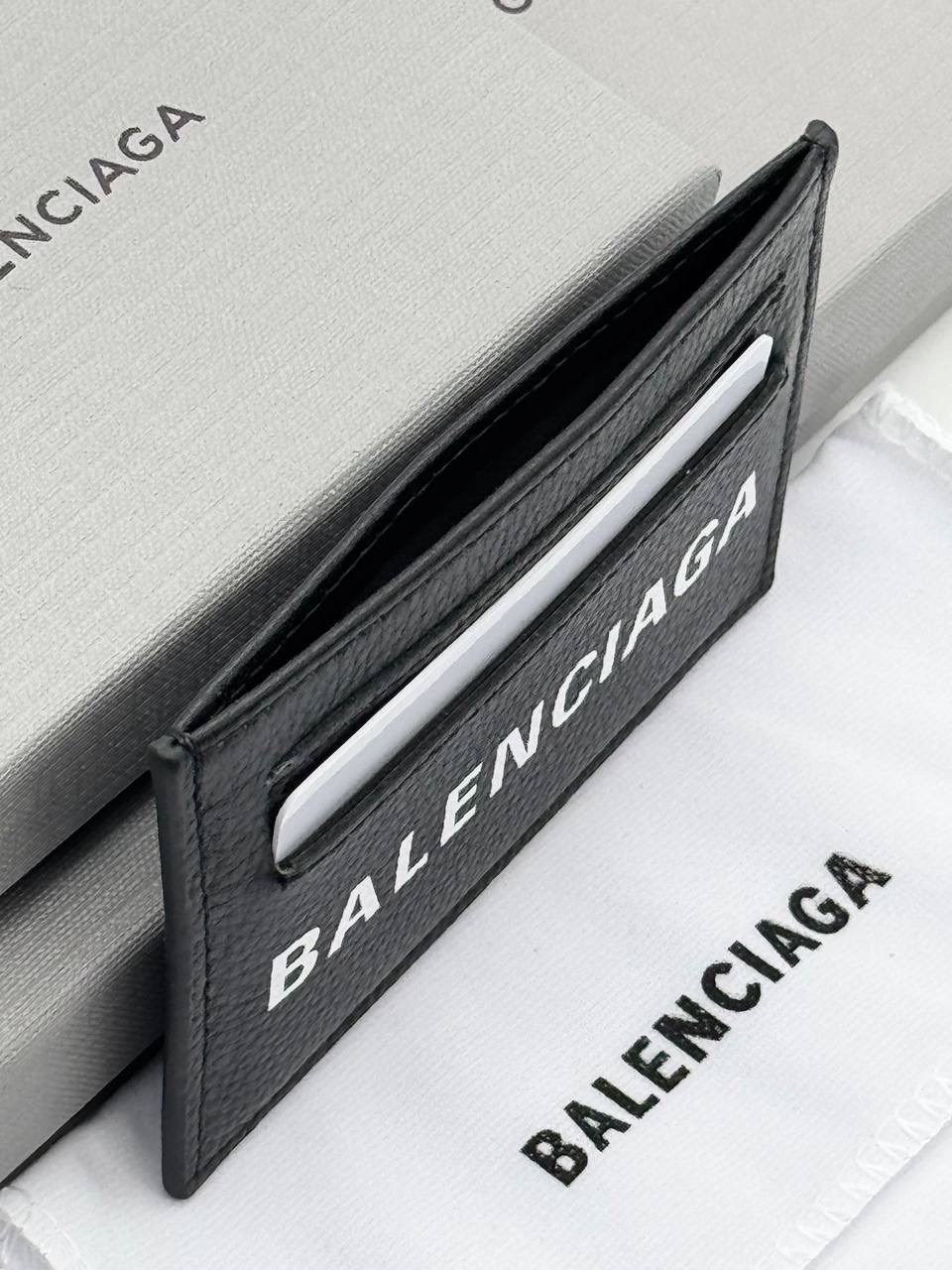 кошелек balenciaga,кожаный футляр для кредитных карт balenciaga,картхолдер balenciaga,balenciaga balenciaga,бренд balenciaga