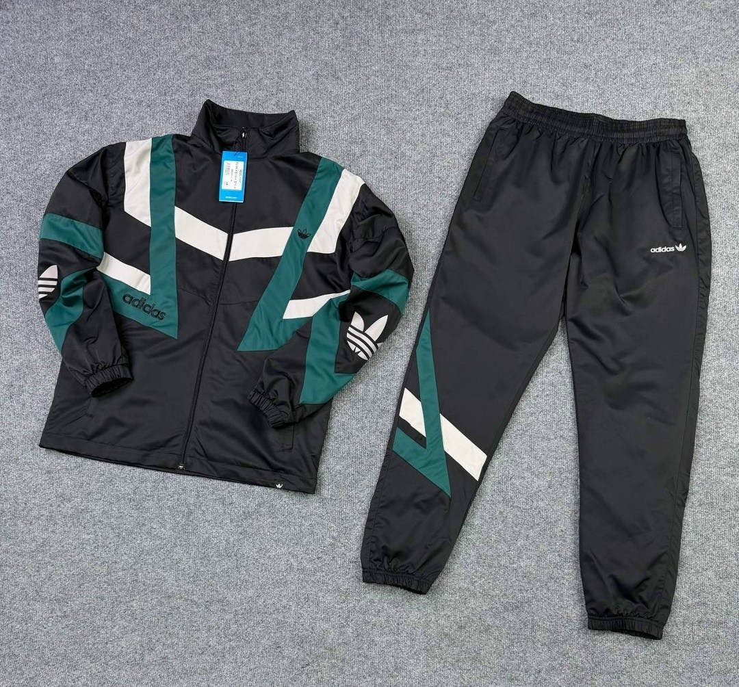спортивный костюм adidas ретро,спортивный костюм adidas,спортивный костюм adidas 90х,спортивный костюм adidas в стиле 90х,спортивный костюм adidas плащевый в стиле ретро из 90х