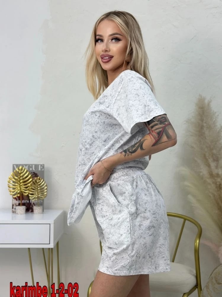 футболки оверсайз с принтами,летние костюмы,костюм трикотажный,костюм с шортам,женские костюмы