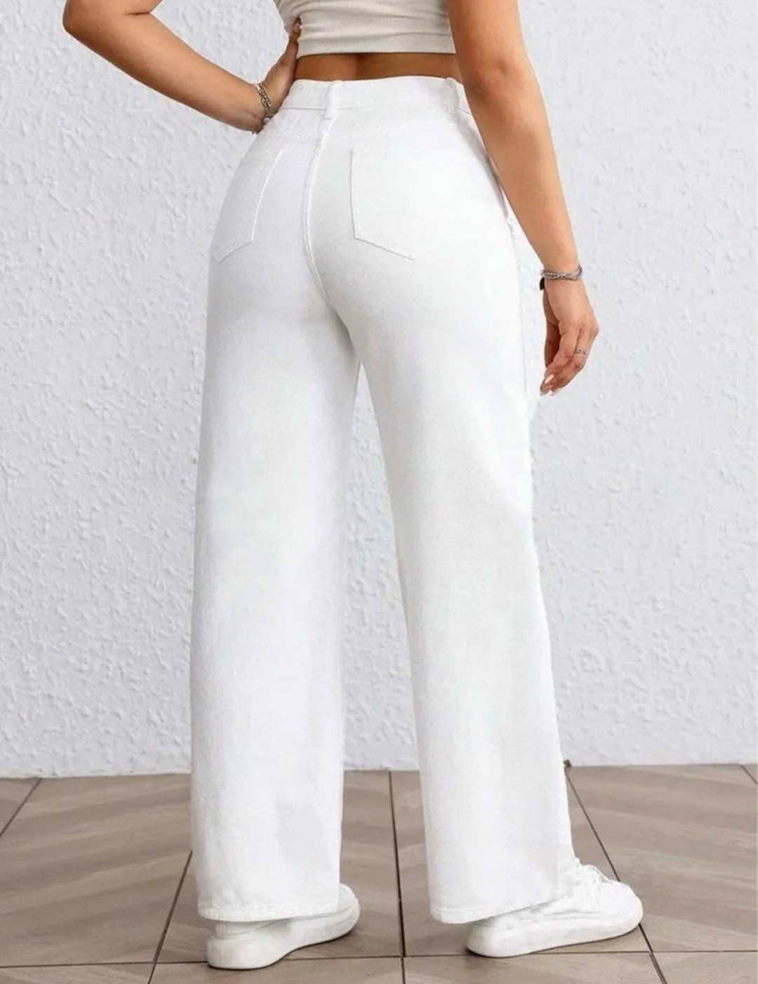 белые джинсы,джинсы белые широкие,джинсы широкие,джинсы женские белые,белые джинсы трубы
