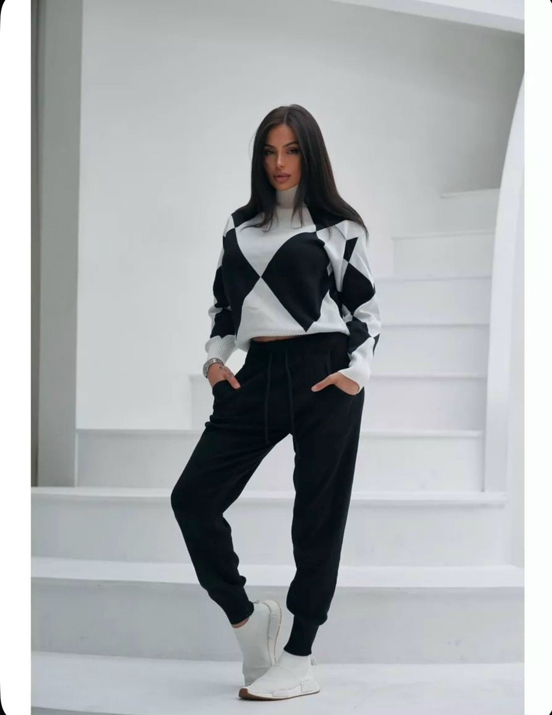 женский трикотажный костюм из двух предметов,трикотажные костюмы,женский комплект из свитера,комплект свитер,вязаные костюмы