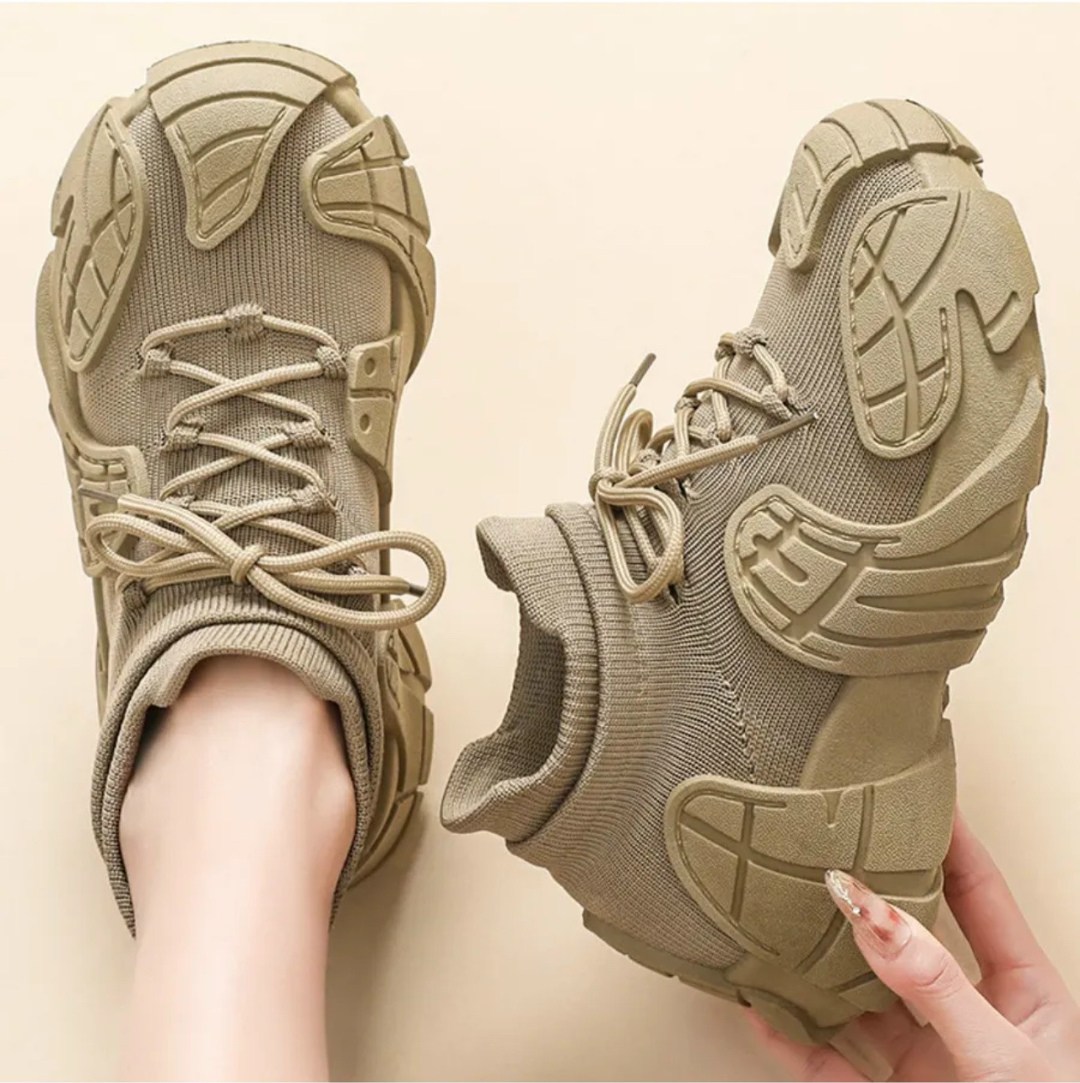 ,женские кроссовки,повседневные кроссовки,модные кроссовки,массивные кроссовки женские