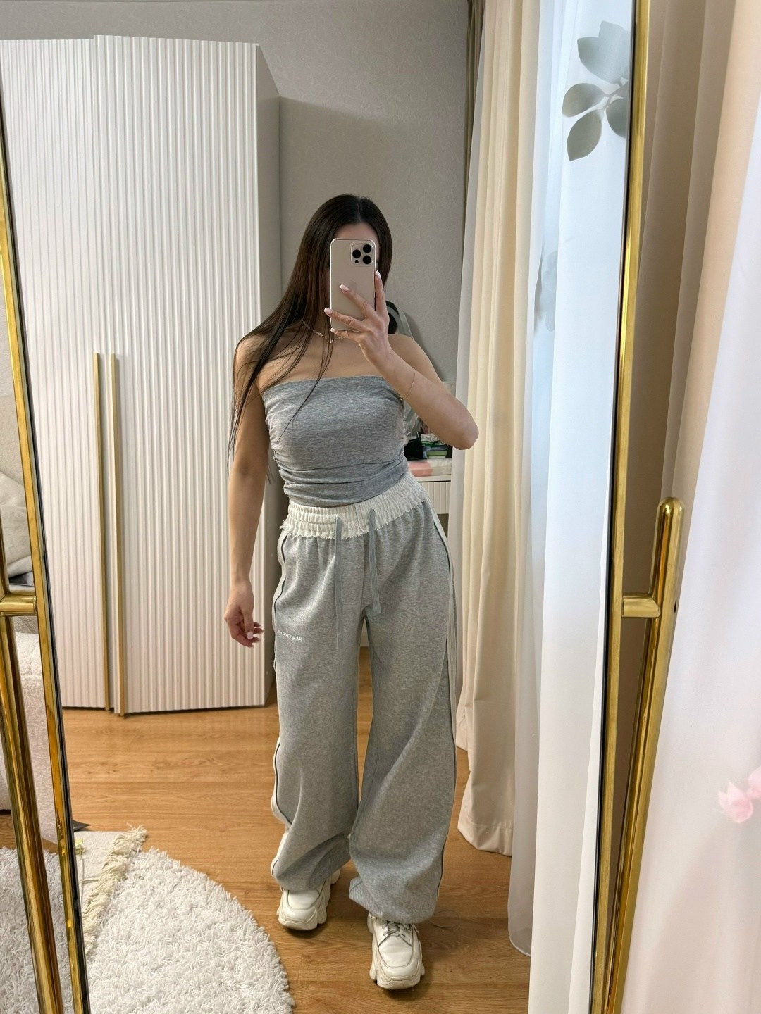 брюки с высокой талией,брюки спортивные свободные,брюки с широкими штанинами,широкие брюки,спортивный брюки