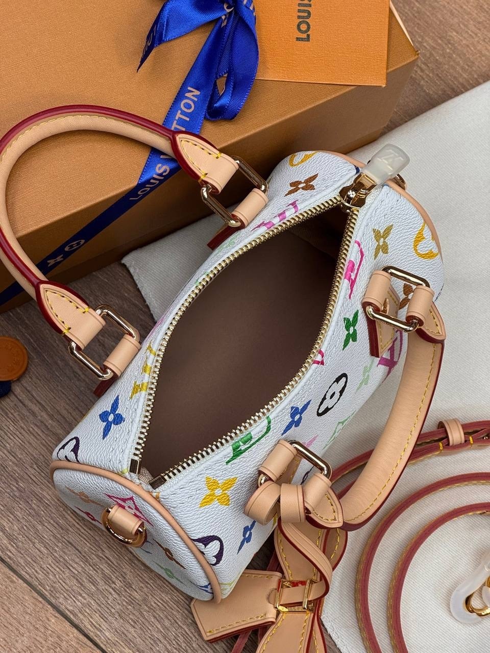 louis vuitton сумка на плечо,сумка louis vuitton,женская большая сумка с принтом louis vuitton,сумка луи виттон,сумочка луи виттон