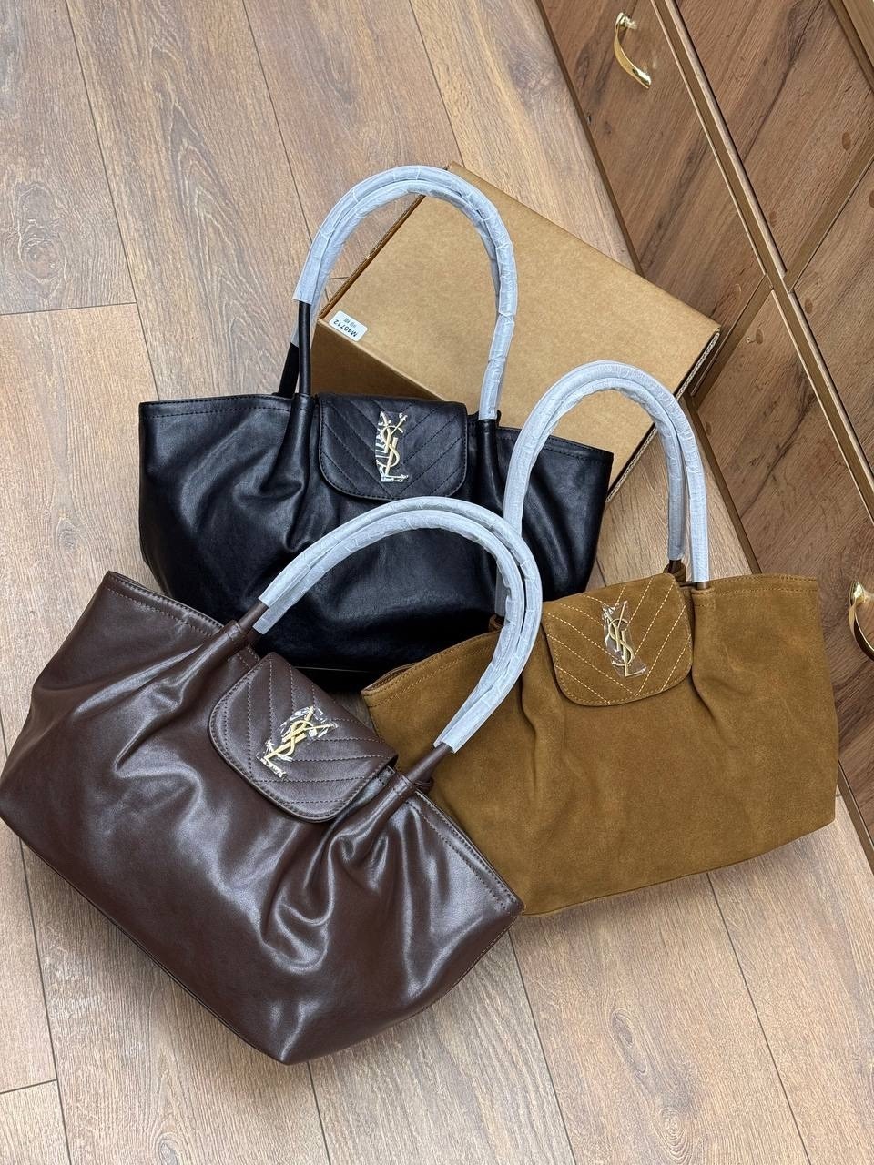 сумка yves saint laurent,сумка yves saint laurent в стиле casual chic цвета макадамии нат.кожа,женская сумка ysl,сумка женская yves saint laurent,модная сумка