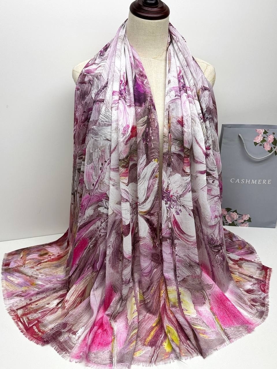 палантин женский,шарф шёлковый,шарфы для женщин,женский шелковый шарф,шарф женский шелковый с принтом