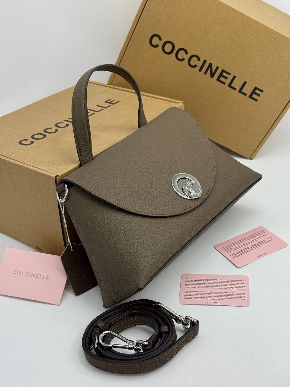 сумка coccinelle,сумка женская coccinelle fd0 18 01 01 коричневый,сумка женская coccinelle,сумка coccinelle coccinelle e1 d05 18 04 01,сумка coccinelle b14 mini пудровая