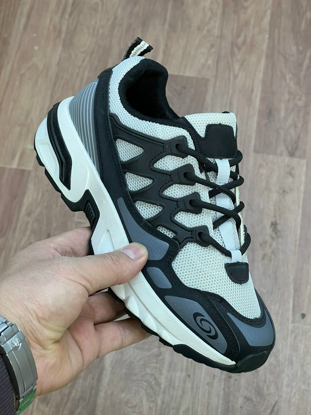 кроссовки,,женские кроссовки,кроссовка,мужские кроссовки