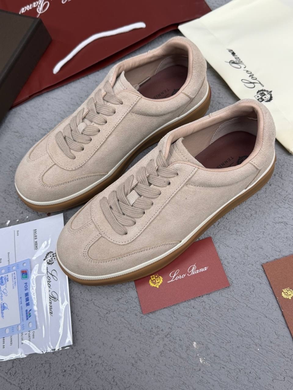 ,кроссовки loro piana,замшевые кроссовки,женские кроссовки из замши loro piana черные,кеды loro piana