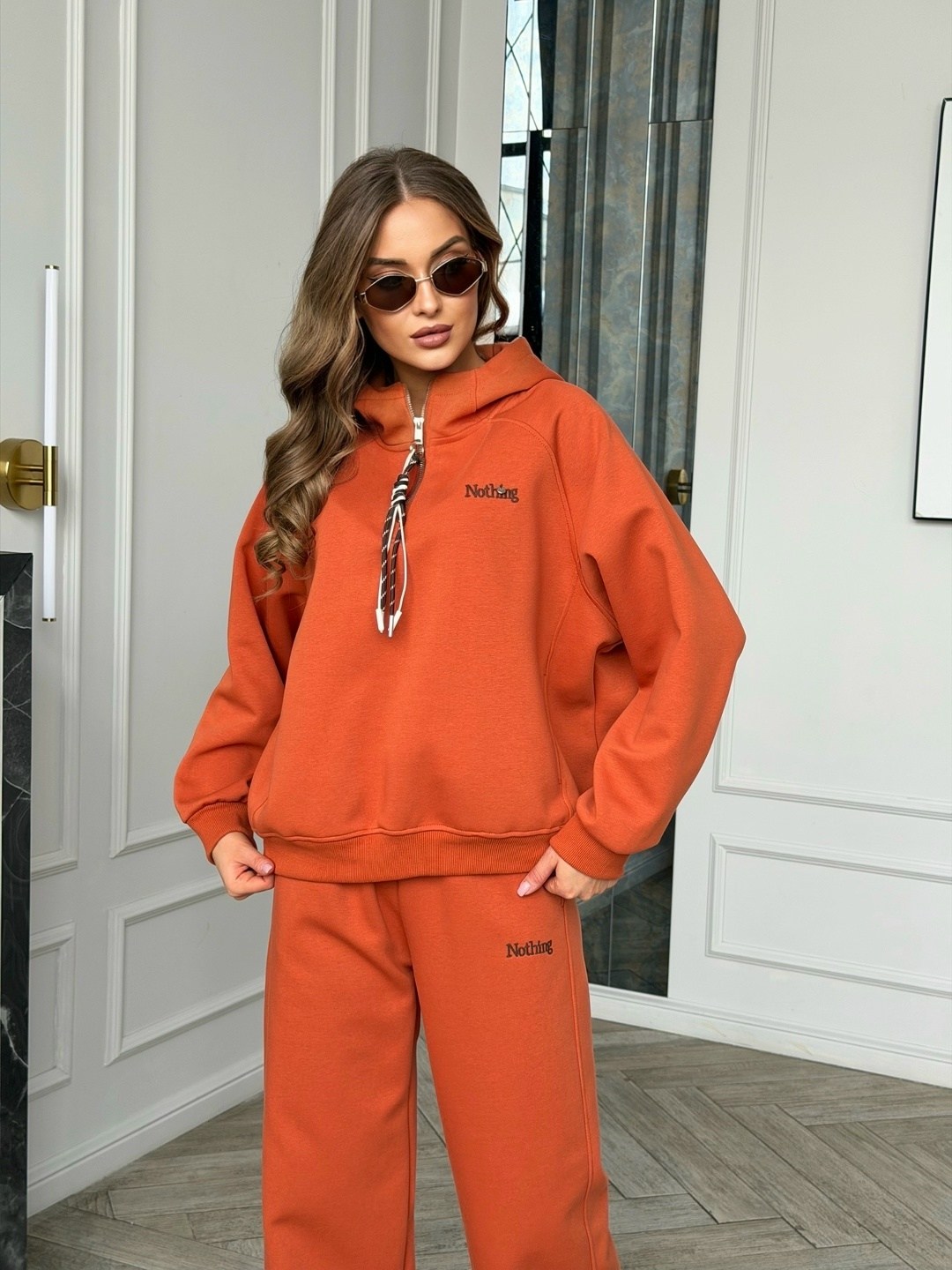 оранжевый спортивный костюм,оранжевый спортивный костюм женский,женский спортивный костюм,спортивный костюм,спортивный костюм селин