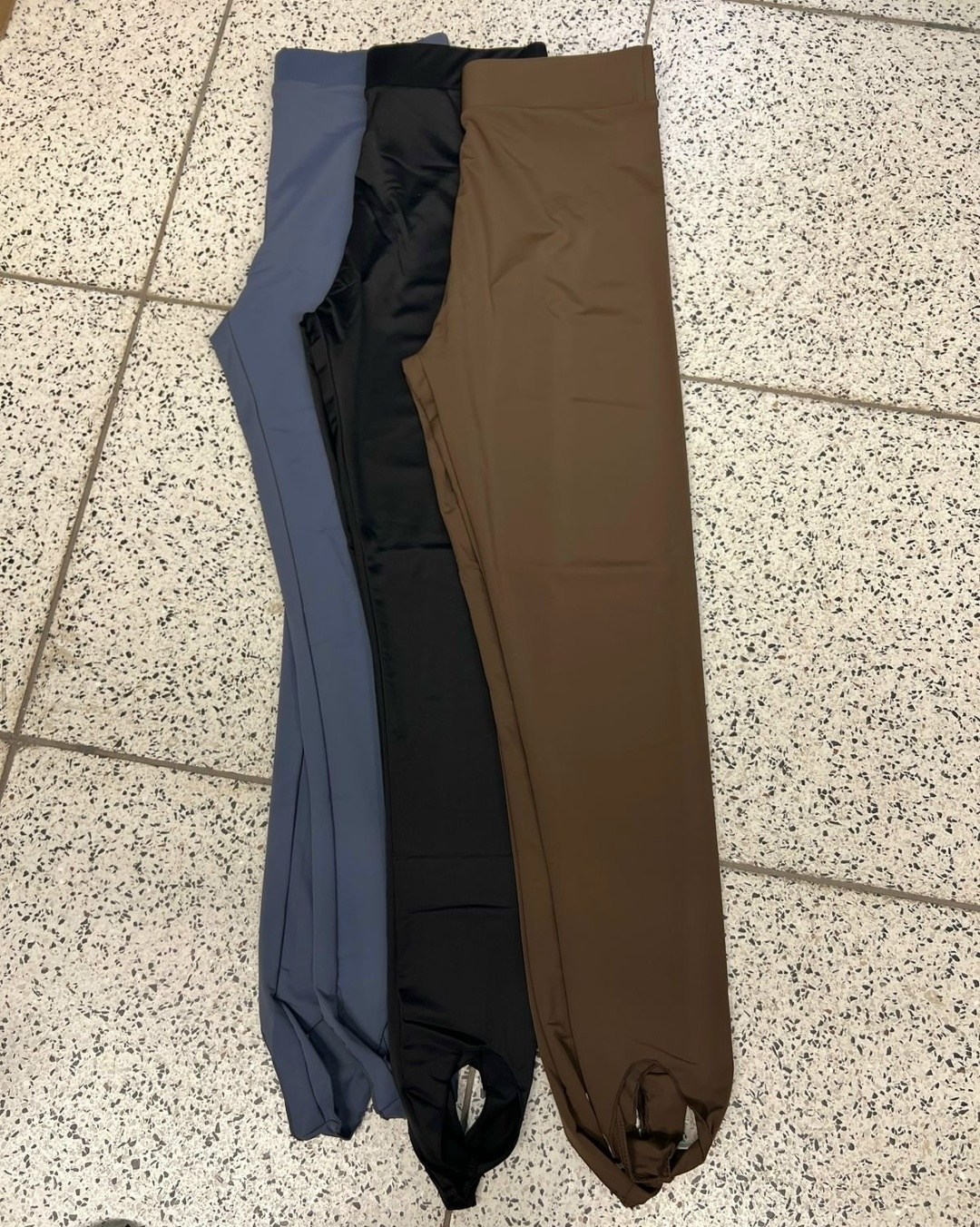 легинсы со штрипками,женские легинсы,леггинсы со штрипками,лосины женские,лосины со штрипками