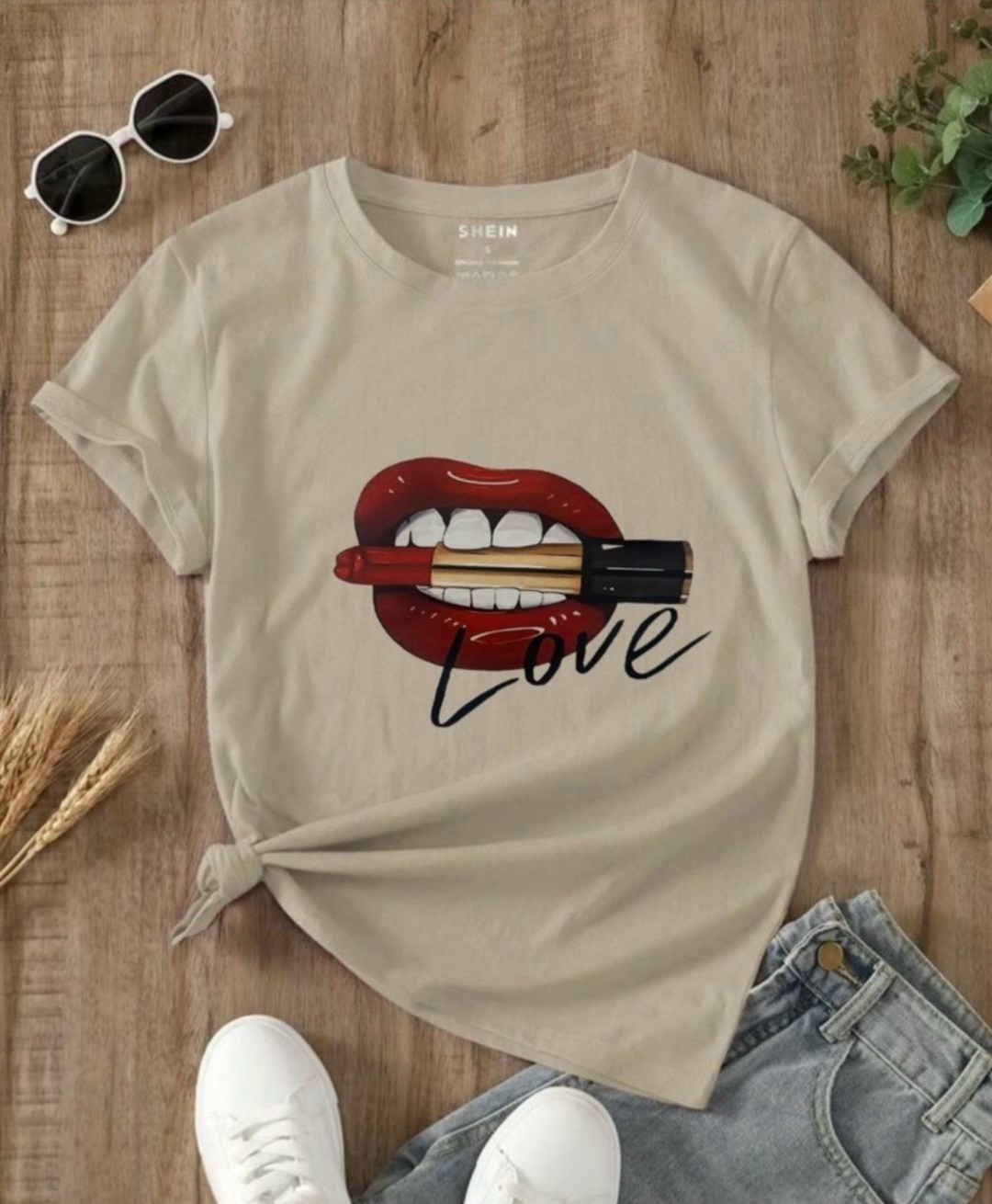 футболки женская,футболки женские модные,футболки на лето,футболки женские с принтом,футболка с принтом губы