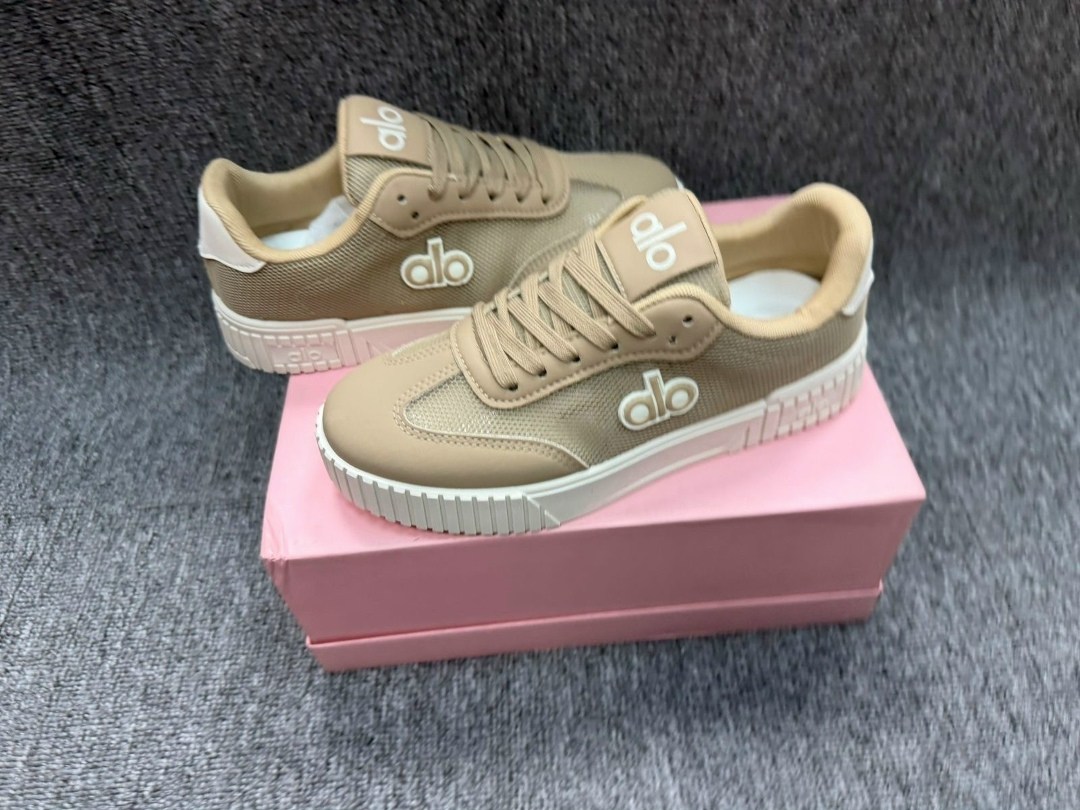 ,женские кроссовки,кеды шанель женские,кеды chanel, женская