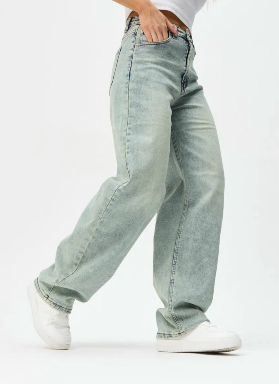 женские джинсы,джинсы широкие,джинсы,джинсы брюки,мешковатые широкие джинсы светло-голубого цвета levi's