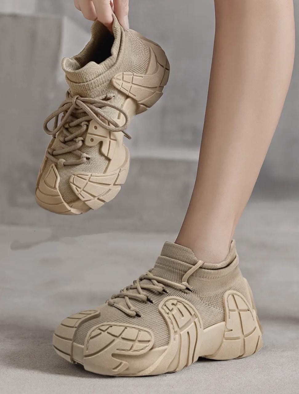 ,женские кроссовки,повседневные кроссовки,модные кроссовки,женская