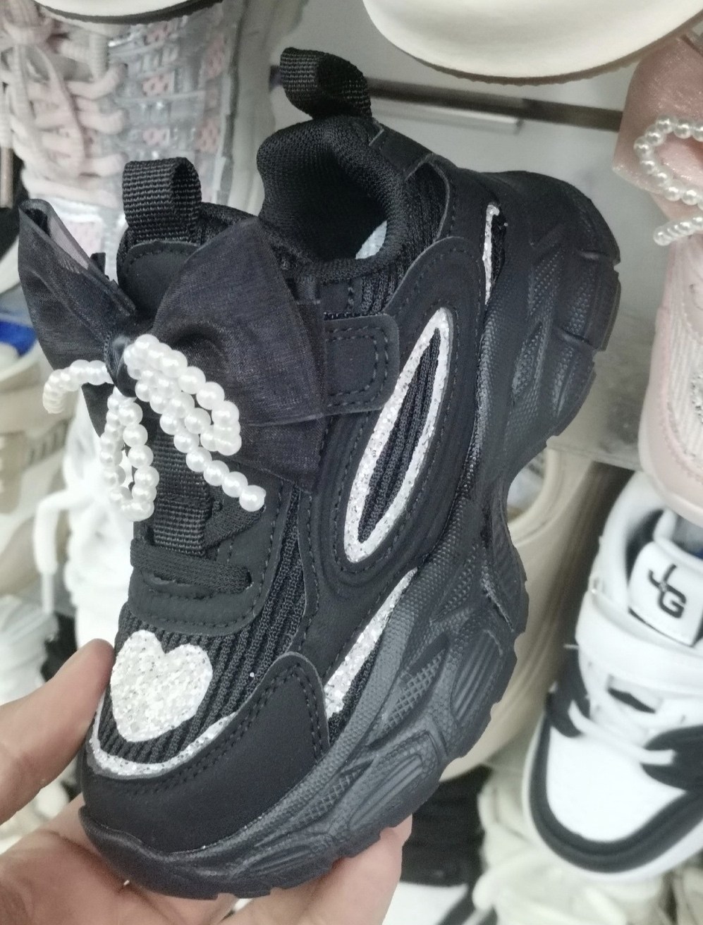 кроссовки,женские кроссовки,детские кроссовки,кроссовки модные,кроссовки для девочек