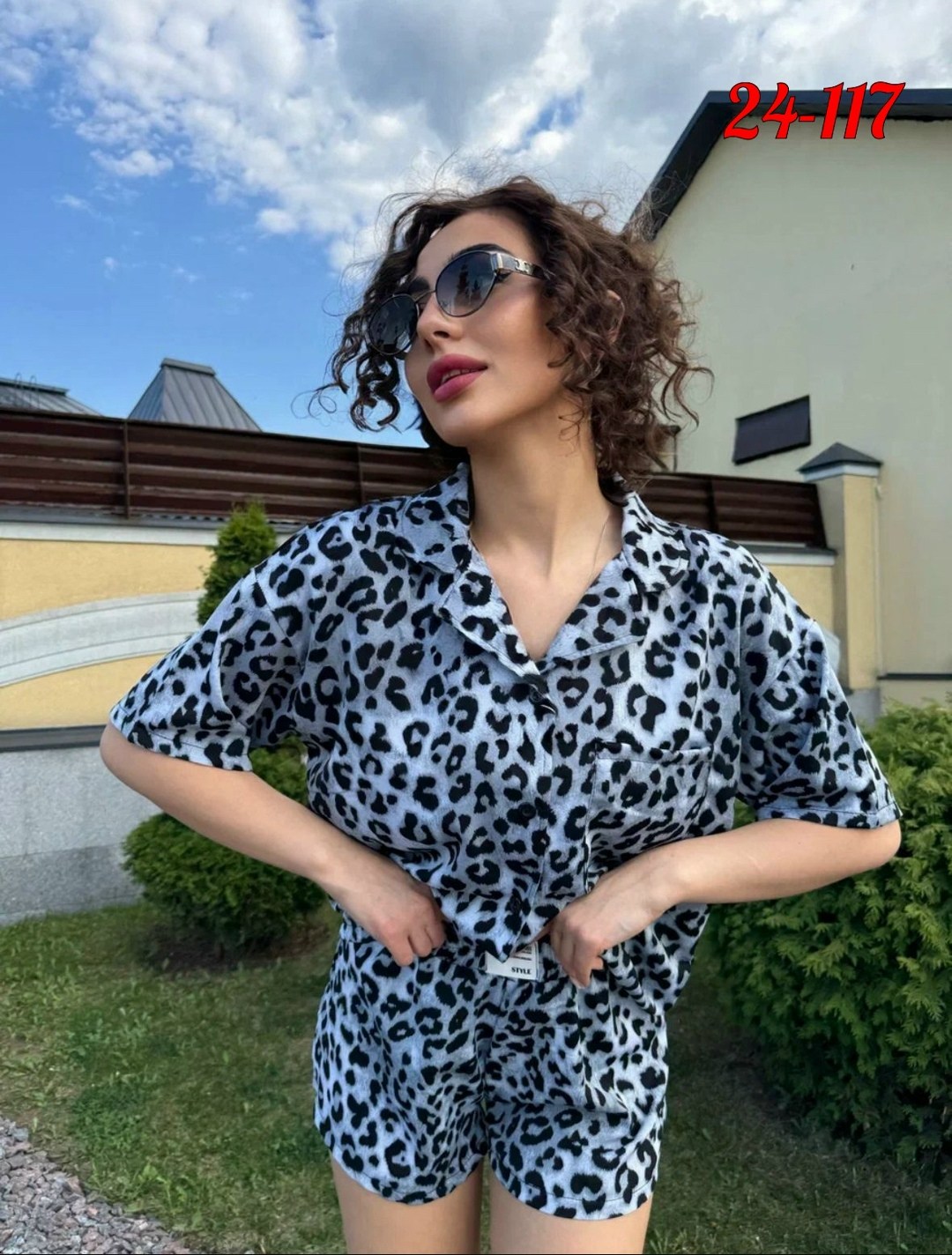 костюм женский леопард,леопардовые костюмы,костюм женский,женский костюм леопардовый,женский костюм с шортами