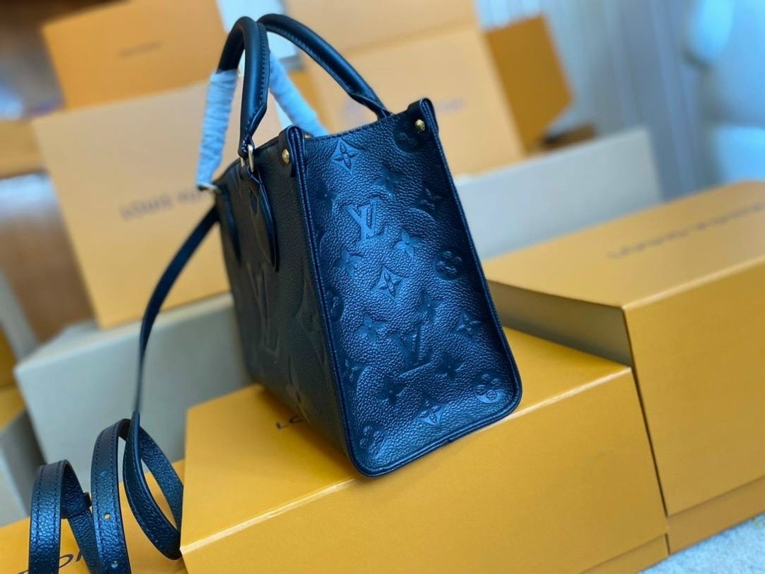 louis vuitton сумка на плечо,женская синяя сумка louis vuitton onthego mm,сумка louis vuitton,сумка луи виттон черная женская,модная сумка