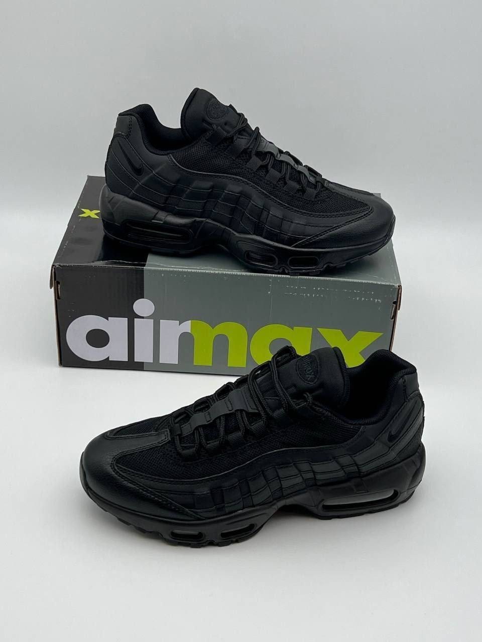 кроссовки nike air max 95,nike air max 95 triple black,nike air max 95 black,nike air max 95 essential triple black,nike air max 95 essential