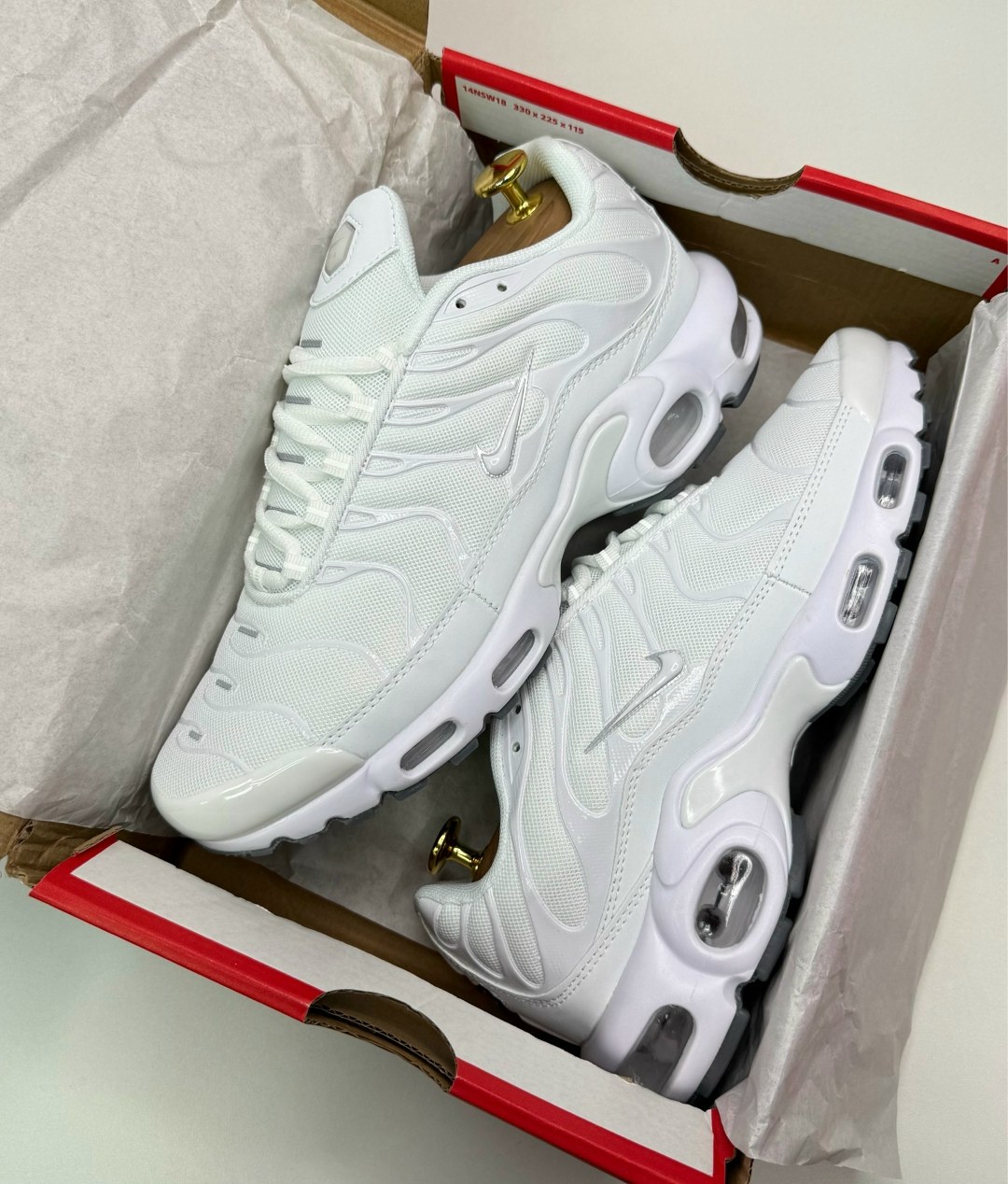 кроссовки nike air max plus tn,мужские кроссовки nike air max tn plus,nike air max plus tn,кроссовки nike air max plus,nike air max plus tn white