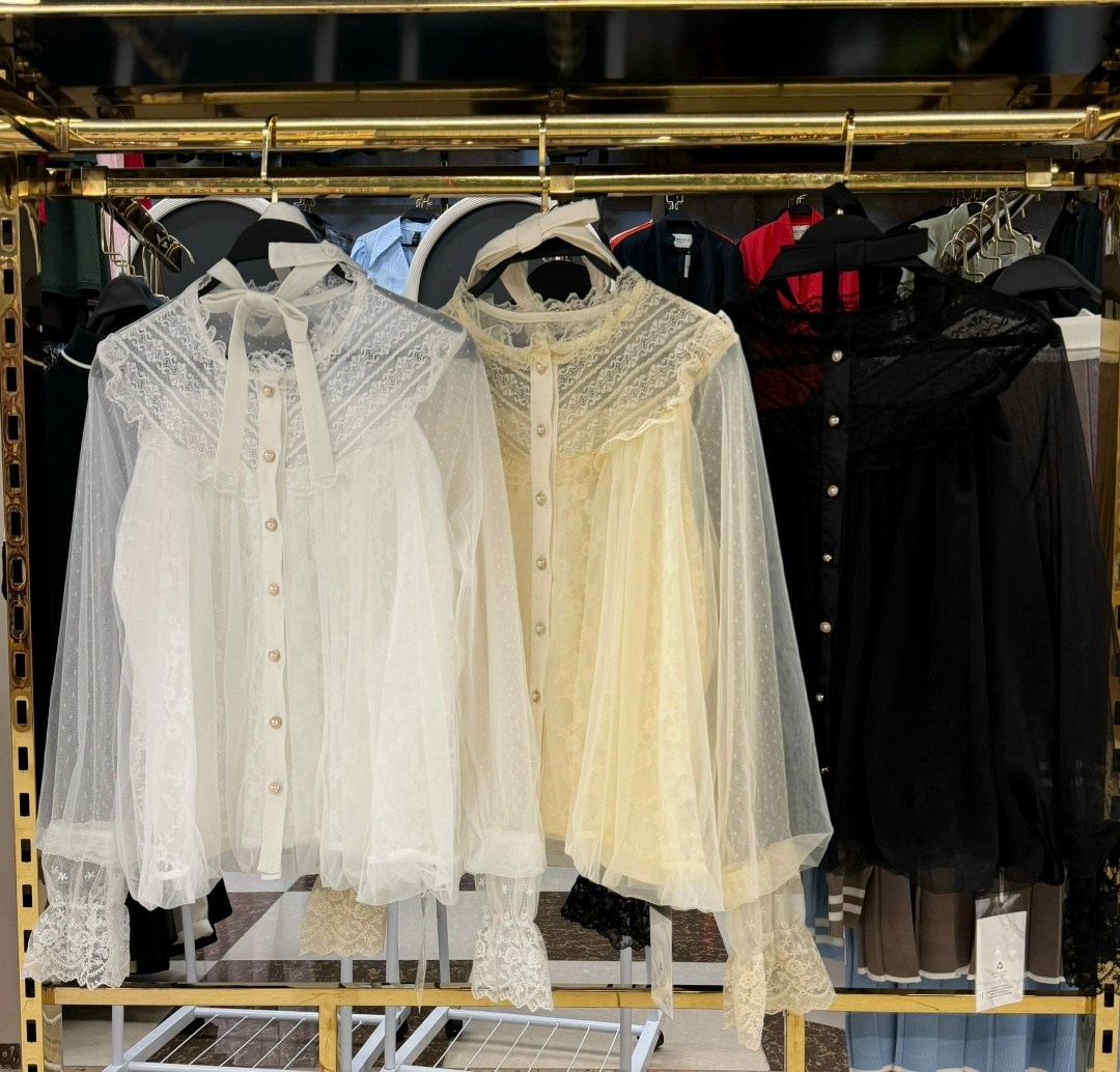 блузка с кружевом,блузка с оборками,кружевная блузка,женская блузка,женская кружевная блузка с воротником-стойкой