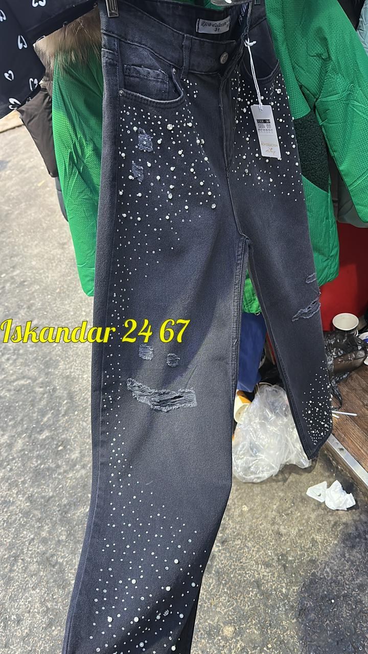 женские джинсы со стразами,джинсы со стразами,джинсы женские со стразами рваные,джинсы со стразами широкие,джинсы прямые со стразами голубые le o 222675249