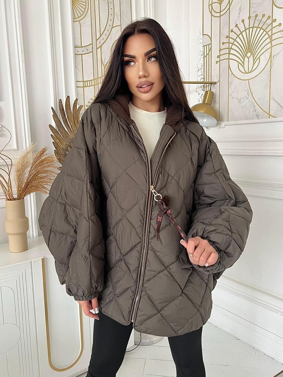 куртка стеганая оверсайз с капюшоном okxana utova brand,стильные куртки,стеганый пуховик,куртка оверсайз,куртка женская
