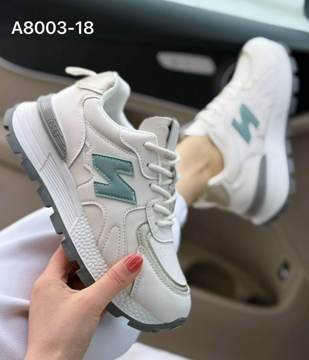 женские кроссовки,,кроссовки модные,повседневные кроссовки,кроссовки стильные