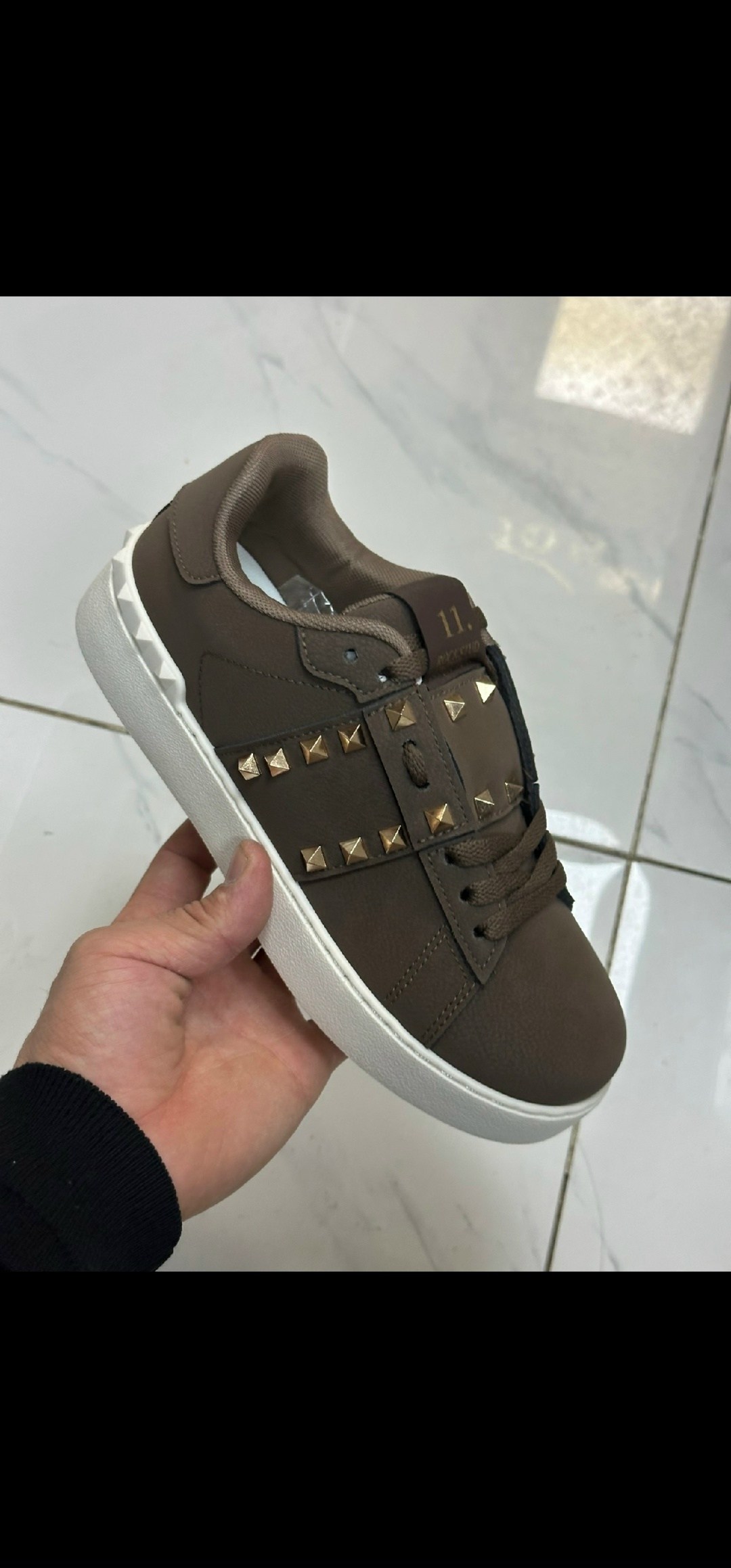 кроссовки valentino rockstud белый,женские кожаные кроссовки valentino garavani rockstud,кеды валентино женские,кроссовки женские кожаные valentino,белые кроссовки valentino garavani rockstud