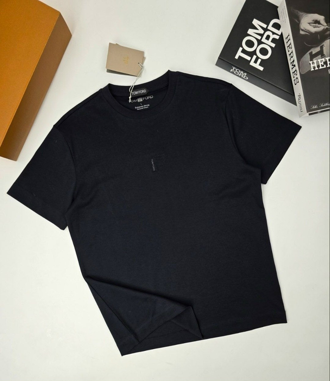 мужская футболка,футболки для мужчин,футболки брендовые,белые футболки