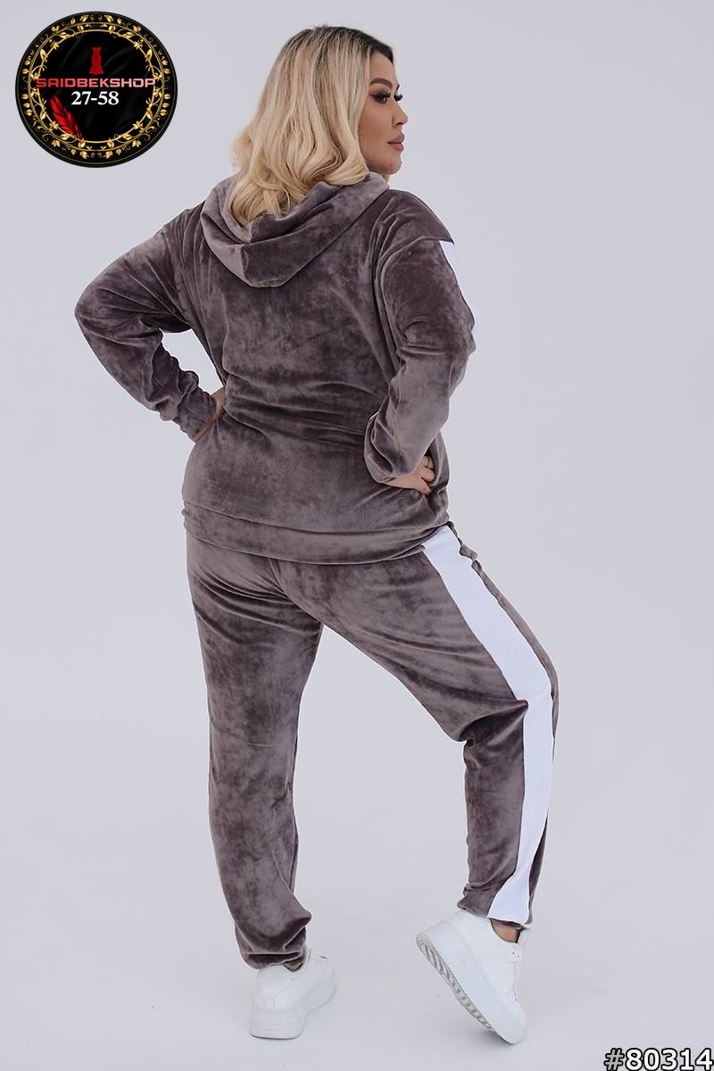 женский спортивный костюм больших размеров,велюровый спортивный костюм большие размеры,велюровый спортивный костюм,велюровый костюм,велюровый спортивный костюм женский