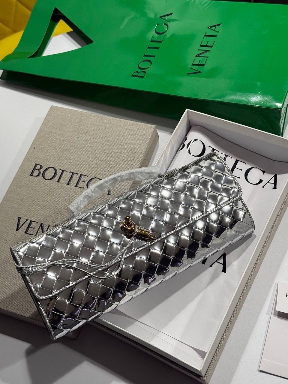 клатч bottega veneta клатч bottega veneta,клатч bottega veneta,bottega veneta сумки женские,bottega veneta сумка,кожаный клатч bottega veneta