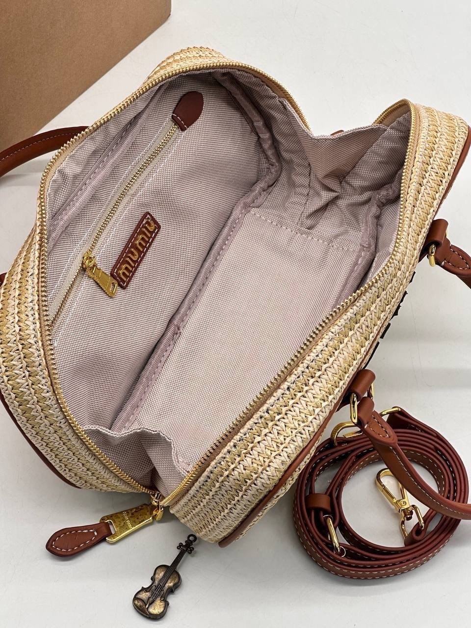 сумка miu miu,сумка,женская сумка miu miu,модная сумка,плетеная сумка