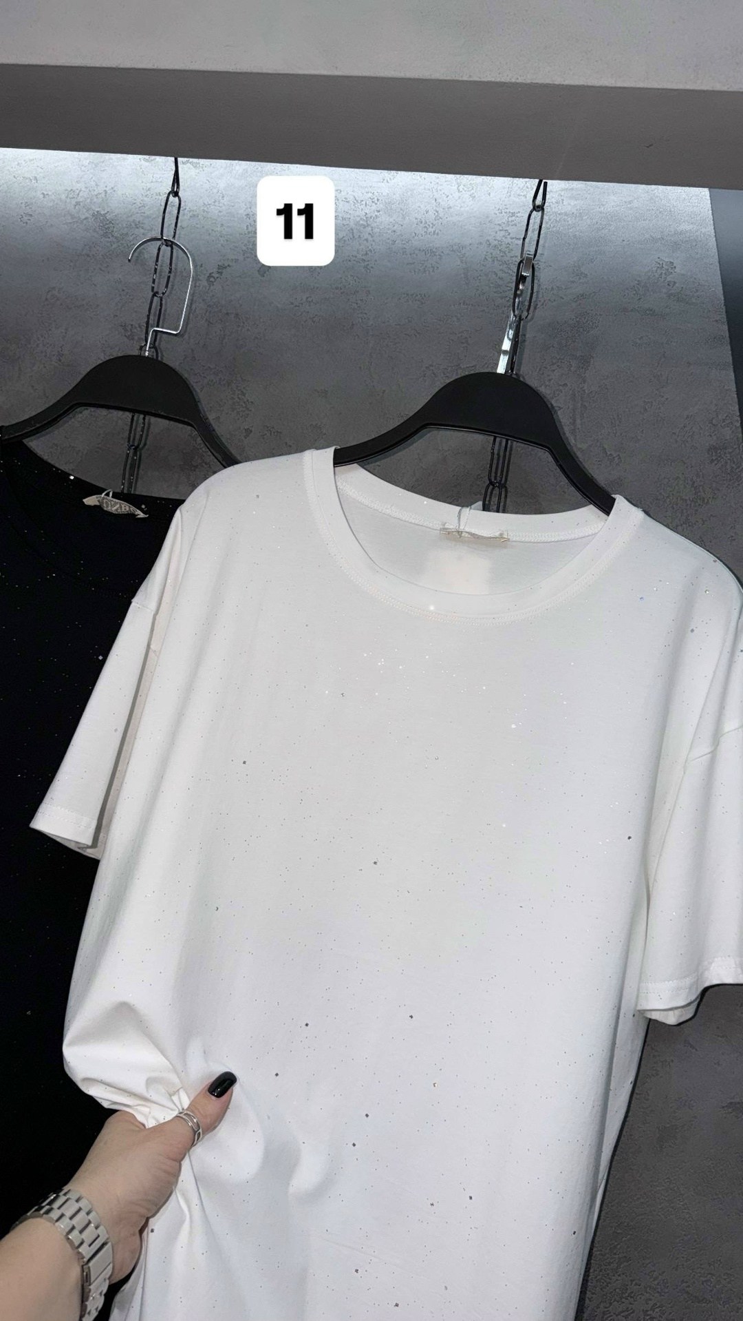 футболка в стразах варенка оверсайз gul brand,женская футболка оверсайз,футболка оверсайз со стразами,футболка со стразами удлинённая оверсайз a&j,футболка женская со стразами оверсайз