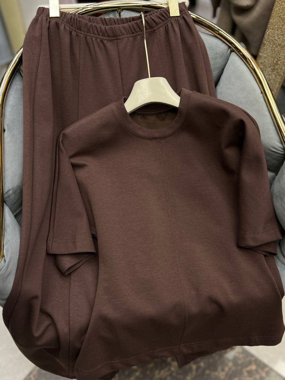 костюм бежевый,бежевые брюки,костюм с брюками,трикотажные брюки,спортивные костюм